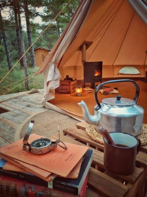 Forest Days Naves  Exterior photo